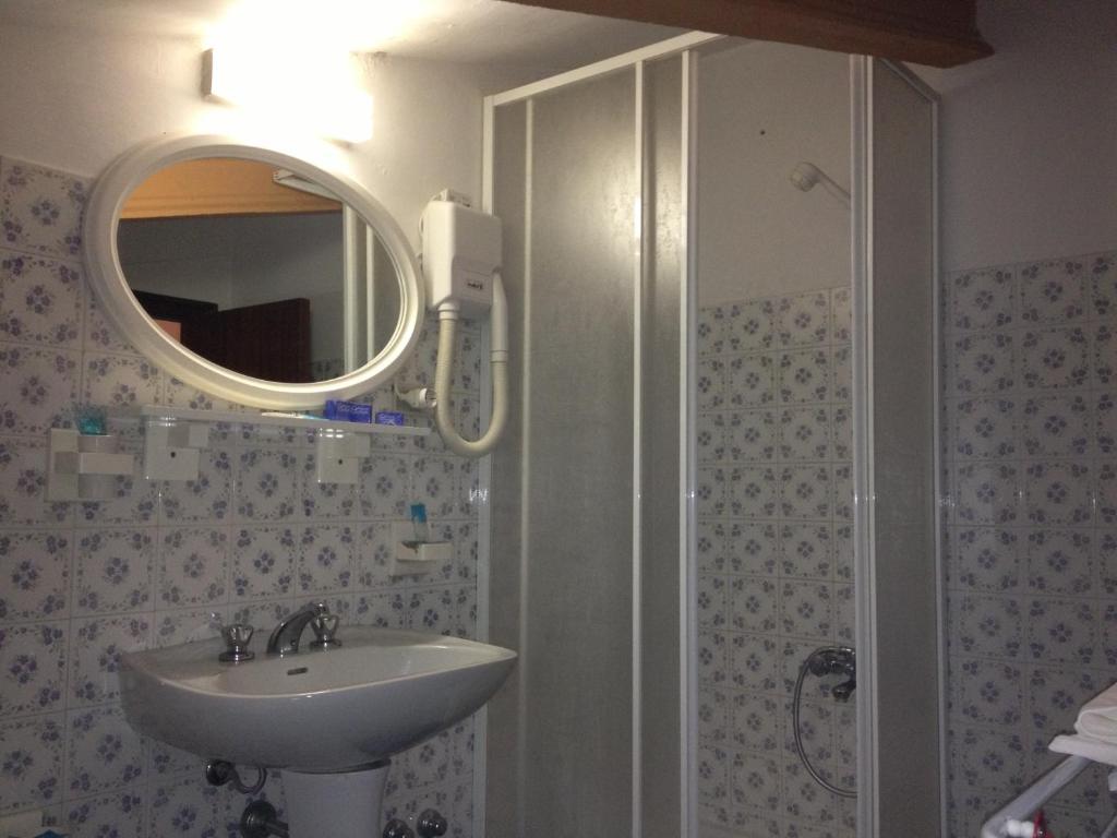 Hotel Rivamare Massignano Pokoj fotografie